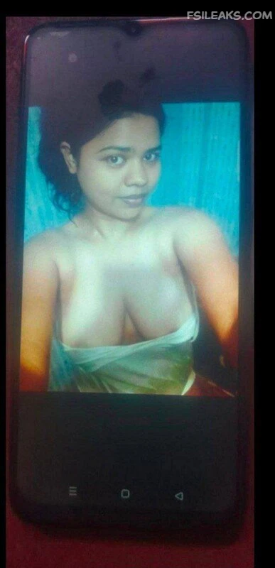 Tanker Married Bhabhi Nude Show Photos - 1