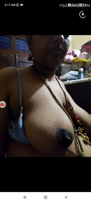 Tanker Married Bhabhi Nude Show Photos - 7