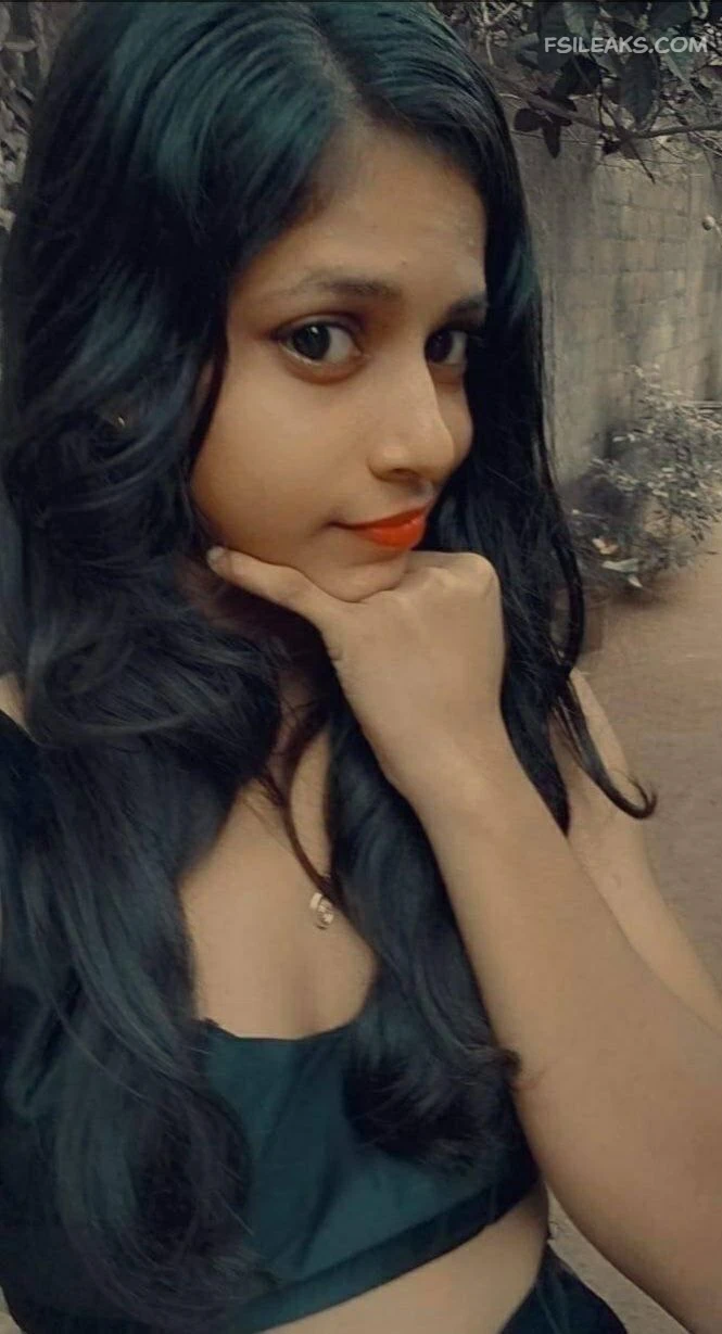 Young Lankan Girl Affair With Manager Leaked Nude Photos - 73