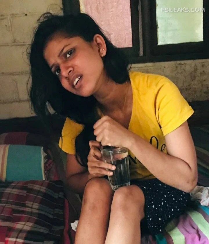 Young Lankan Girl Affair With Manager Leaked Nude Photos - 28 Young Lankan Girl Affair With Manager Leaked Nude Photos - 27